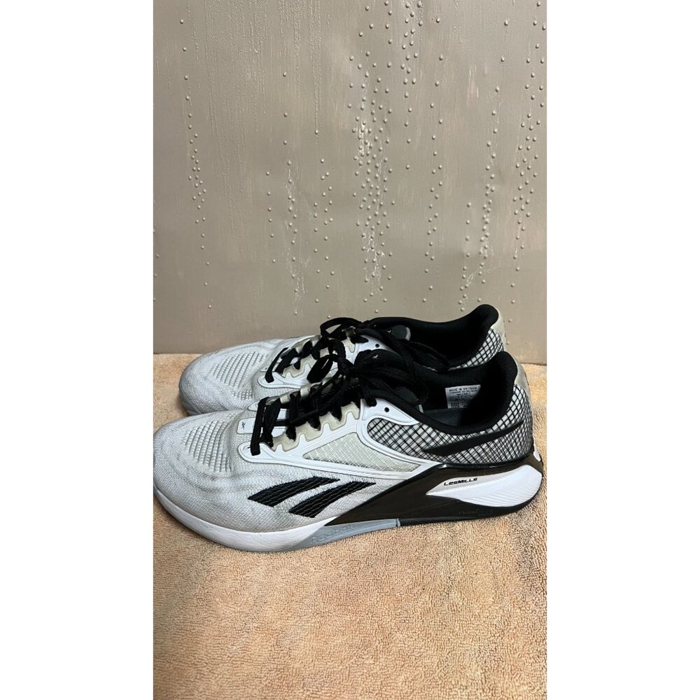 Reebok Les  Mills Nano X2 size 7.5 white and black Running Floatride